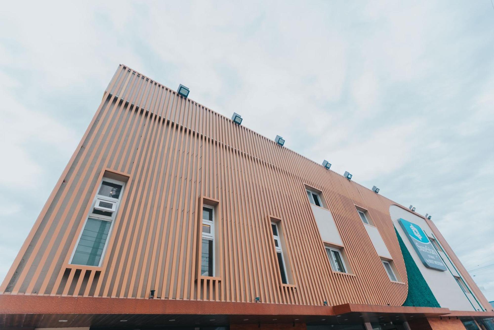 Surestay Studio By Best Western Clarkview Angeles City Dış mekan fotoğraf
