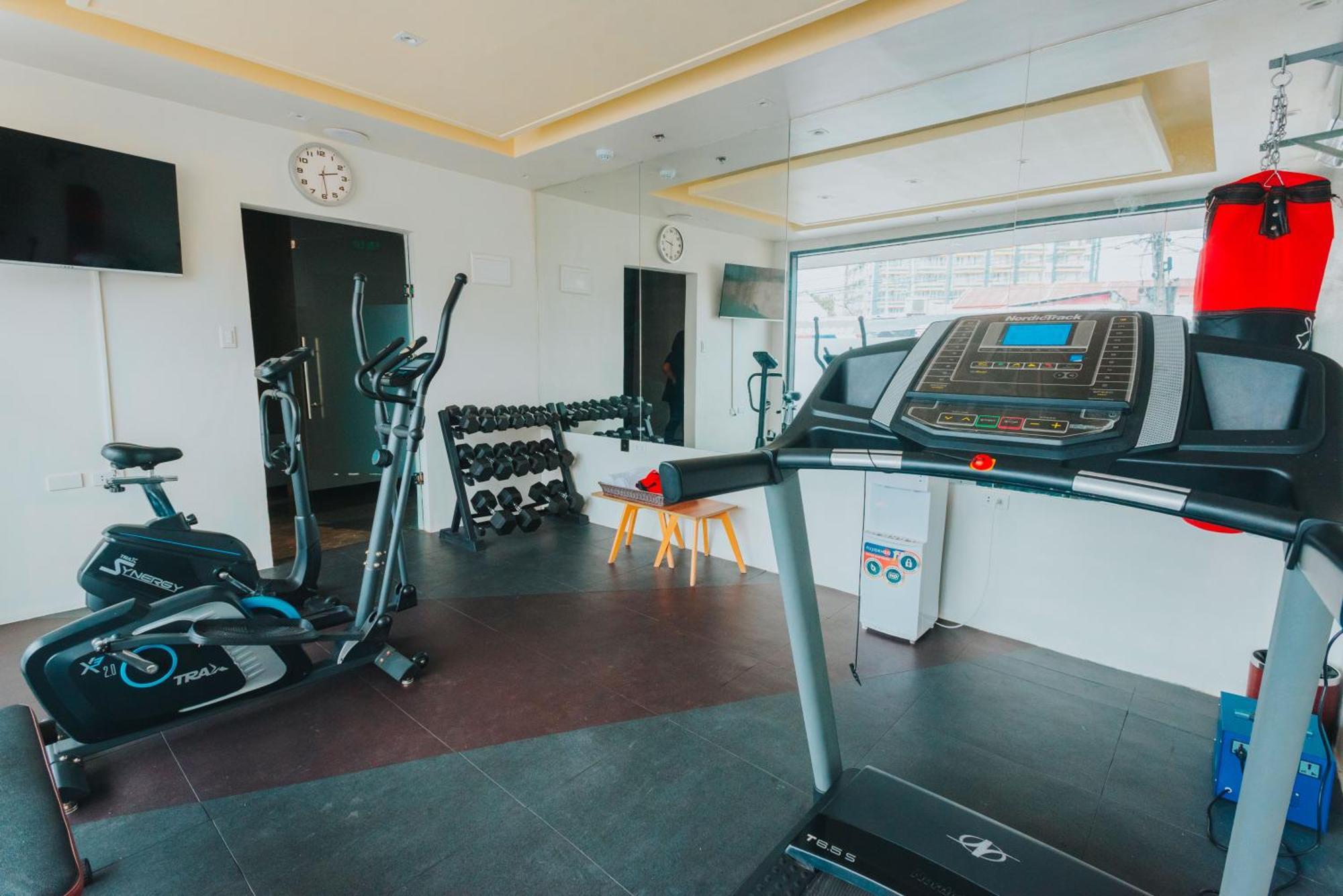 Surestay Studio By Best Western Clarkview Angeles City Dış mekan fotoğraf